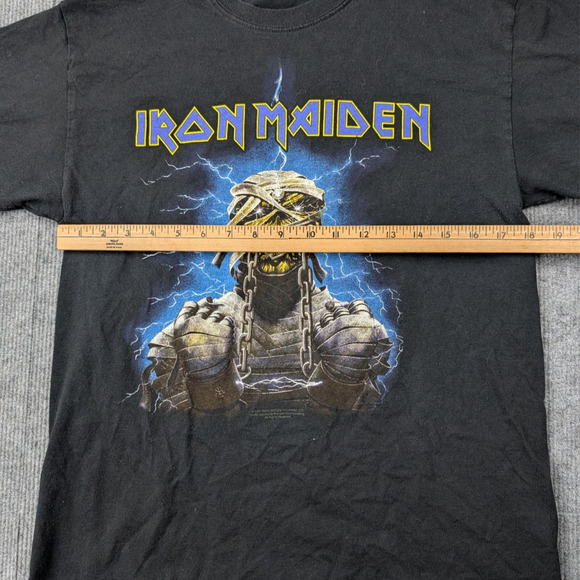 Iron Maiden Graphic Shirt Mens Medium World Slavery Tour Reprint Metal Music Y2K - Picture 5 of 7